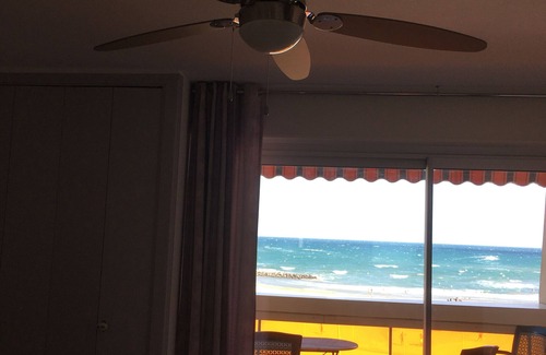 Palavas-les-Flots Apartment | Oceanfront Studio in Palavas-les-Flots - Guest Rated 9.8