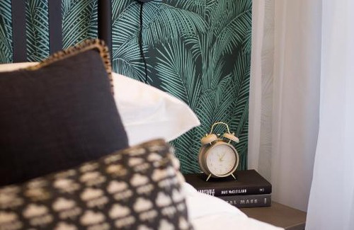 Little Italy Apartment | Cozy Studio Palms Near Jean-Talon Market with Full Bath