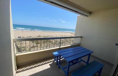 Marseillan Plage Apartment | Guest Rated 10/10: Studio Marseillan-Plage for Families