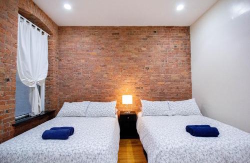 Koreatown Apartment | Comfortable One-Bedroom Apartment with Family Amenities