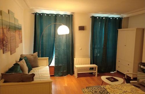 Sevres Apartment | Ideal Studio Pont de Sèvres in a Prime Location