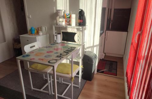 Nevers Apartment | Ideal Studio for Business Trips and Student Stays