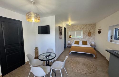 Saint-Aignan-Grandlieu House | Convenient Accommodation Near Nantes Airport for Families