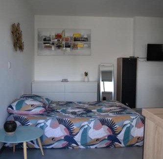 Sainte-Flaive-des-Loups House | Pet-Friendly Studio: Guest Rated 9.8/10 for Your Comfort