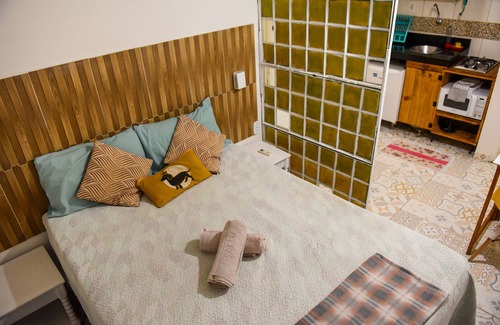Ponta da Terra Apartment | Convenient Studio by Praia de Pajuçara - Child Friendly Stay