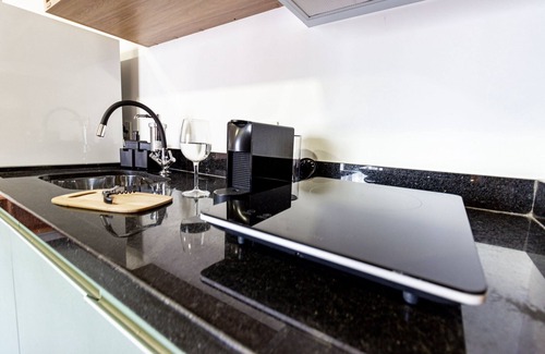 Republica Apartment | Cozy Studio Premium with Balcony & Pet-Friendly Amenities