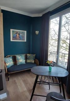 Plateau - Mont-Valerien Apartment | Stylish Studio Near La Defense - Guest Rated 9.8/10