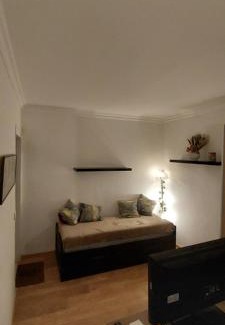 Plateau - Mont-Valerien Apartment | Stylish Studio Near La Defense - Guest Rated 9.8/10