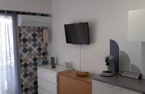 La Grande-Motte Apartment | Cozy Studio Near LAC DU Ponant with Spa and Hot Tub