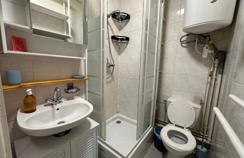 Stains Apartment | Convenient Studio Near RER D for Family-Friendly Stays