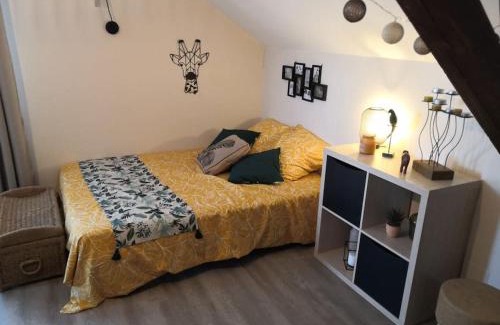 Saint-Germain-du-Val Apartment | Convenient Studio Near Zoo de la Flèche with Family Amenities