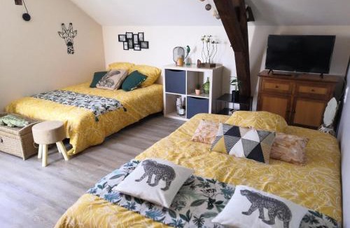 Saint-Germain-du-Val Apartment | Convenient Studio Near Zoo de la Flèche with Family Amenities