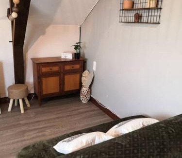 Saint-Germain-du-Val Apartment | Convenient Studio Near Zoo de la Flèche with Family Amenities