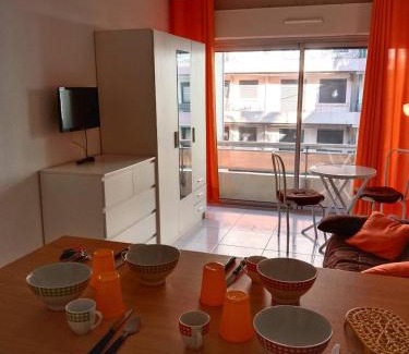 Mediterranee Apartment | Cozy Studio 4CALYPII70 - Ideal for Families Near the Beach