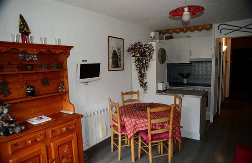 La Salle-les-Alpes Apartment | Cozy Studio Retreat for 4 Near Serre Chevalier Slopes