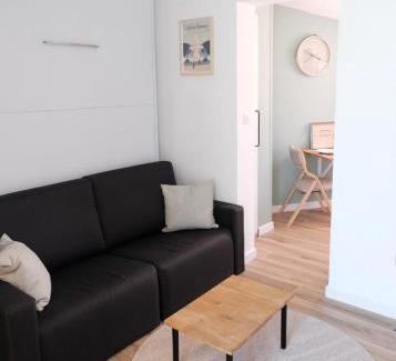 Grand Sud Apartment | Modern Studio with Gorgeous Terrace & Family-Friendly Amenities