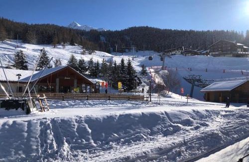 Vallandry Apartment | Chic Studio in Vallandry, Guest Rated 9/10 for Comfort