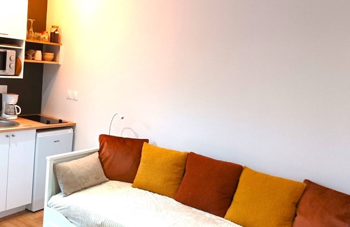 Centre Ville Apartment | Cozy Studio in Hypercentre with Spa & Family Amenities
