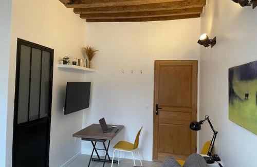 Marly-le-Roi Apartment | Stylish Studio in Marly-le-Roi - Highly Rated & Family-Friendly
