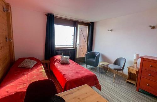 Les Almes Apartment | Cozy Studio Tignes for 2 - Ideal for Families and Pets
