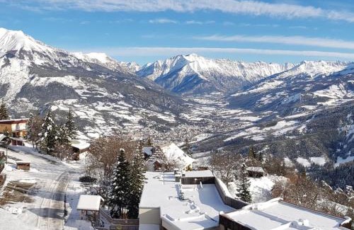 Pra Loup Apartment | Charming Studio with Scenic Views Near Ski Lifts
