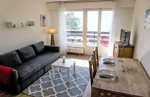 Randogne Apartment | Cozy Studio Résidence du Rhône A-B-14 with Pool Access