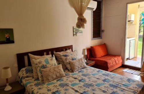 Sainte-Anne Apartment | Budget-Friendly Stay at Studio Résidence Tobago with Pool