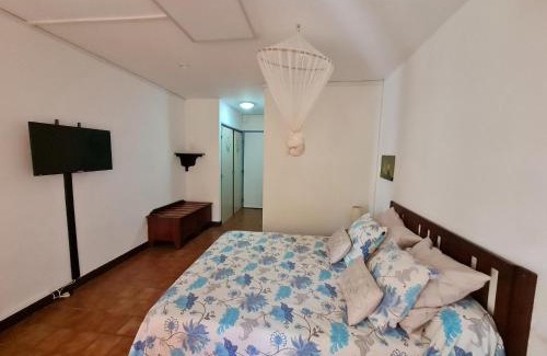 Sainte-Anne Apartment | Budget-Friendly Stay at Studio Résidence Tobago with Pool