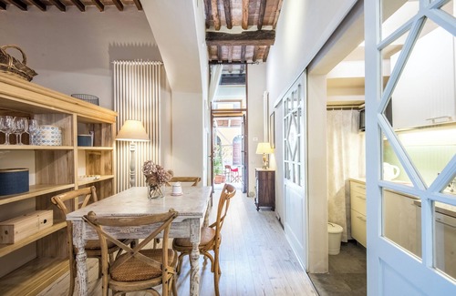 Radicondoli Apartment | Top-Rated Studio "Radicondoli" with Balcony & Wi-Fi