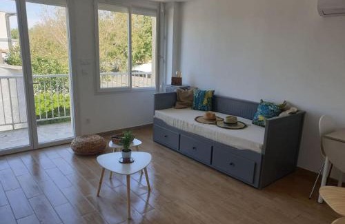 Palavas-les-Flots Apartment | Newly Renovated Studio with Ocean View on Ave St Maurice