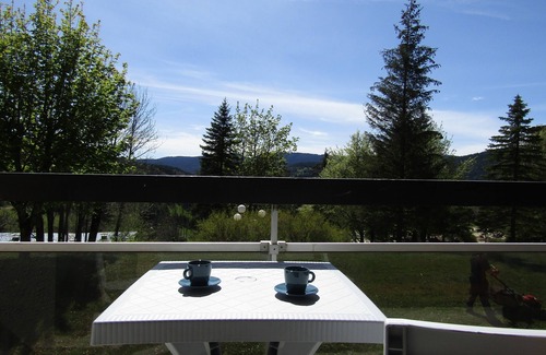 Villard-de-Lans Apartment | Modern Studio Retreat with Balcony - Guest Rated 8.8/10