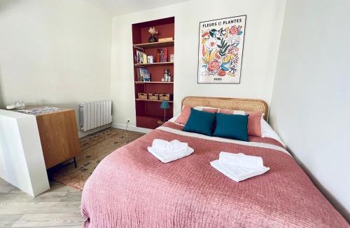 Nevers Apartment | Stylish Studio Remigny in Nevers - Rated 9.5/10 by Guests
