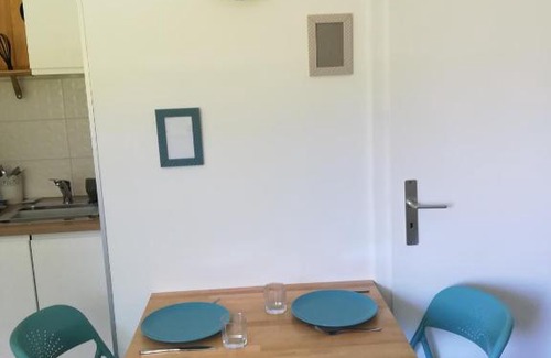 Brunstatt-Didenheim Apartment | Renovated Studio in Prime Location with 9/10 Guest Rating