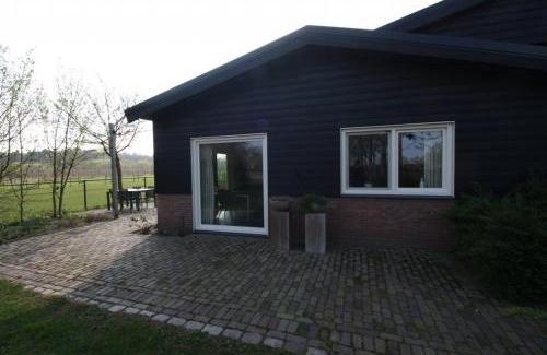Hoogerheide House | Highly Rated Studio Rent Jamzes for Your Perfect Stay