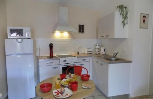 Neris-les-Bains Apartment | Studio Revy 3 - Coeur de Ville