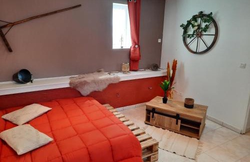 Essigny-le-Grand Apartment | Comfortable Studio at Ferme de la Manufacture - Pet Friendly