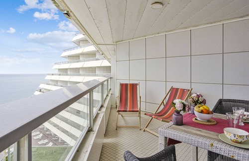 Biarritz Apartment | Oceanfront Studio with Spectacular Sea Views - Welkeys