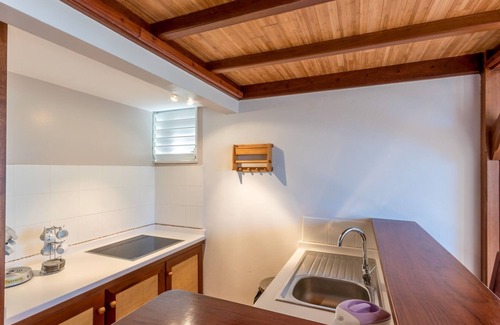 Tartane Apartment | Romantic Studio with Private Terrace and Sea View