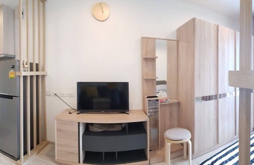 Bang Sue Condo | Convenient Studio Room at IDEO MOBI Wongsawang Interchange