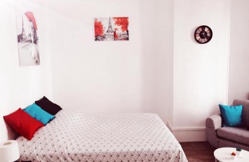 Montrouge Apartment | Cozy Studio in Residential Montrouge Near Metro Access