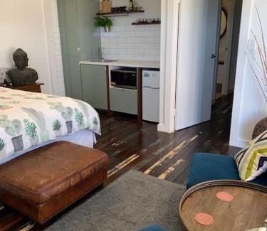 Port Noarlunga South House | Oceanfront Studio South Port with Pet-Friendly Amenities