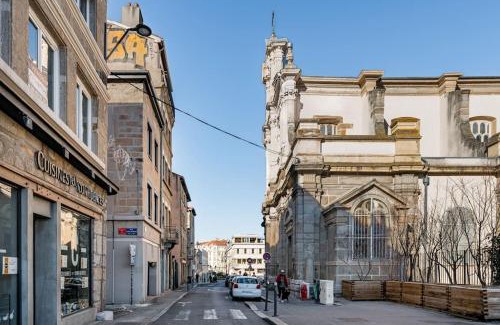 Saint-Roch - Badouillere - Chavanelle Apartment | Studio Standing - Centre-Ville