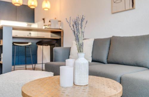 Faulensee Apartment | Bijou Sternen: Family-Friendly Retreat with Mountain Views