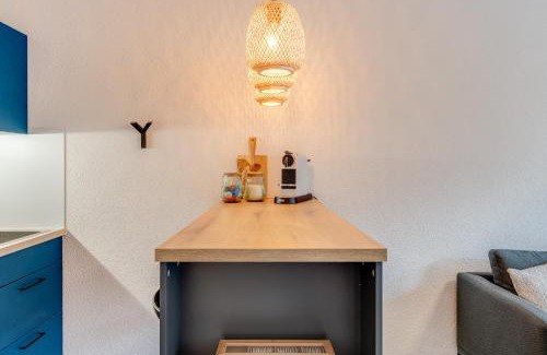 Faulensee Apartment | Bijou Sternen: Family-Friendly Retreat with Mountain Views