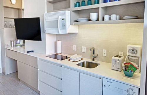 Mameyes II Resort | Mountain View Studio Suite on Golf Course at Rio Mar