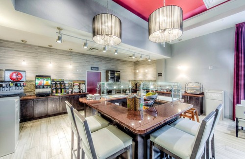 Columbus Apartment | Convenient Studio Suite with Indoor Pool near OSU