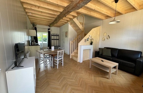 Beauvoir Apartment | Unforgettable Studio with Balcony and Pool Access