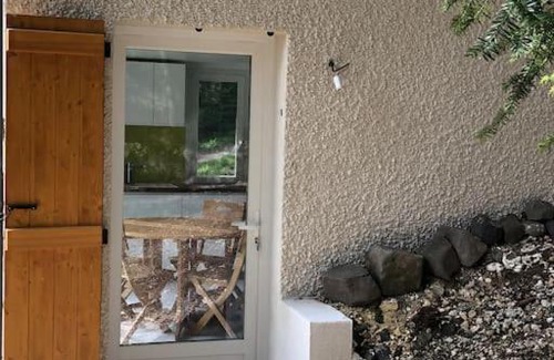 Le Chambon-sur-Lignon Apartment | Tranquil Studio Le Petit Mézenc: Ideal for Families