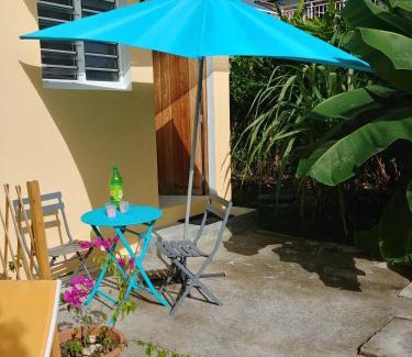 Port-Louis Villa | Cozy Studio with Ocean View & Guest Rated 7.5/10