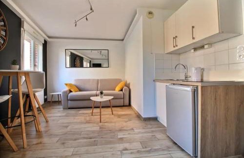 Valenciennes Apartment | Pet-Friendly Studio Taormina in Valenciennes Centre